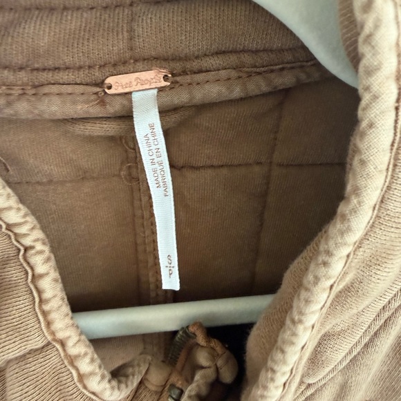 Free People DolmanTan Quilted Jacket - Picture 4 of 9